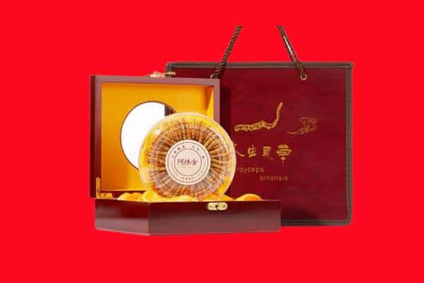 收购资讯:大理州巍山回收冬虫夏草是按克吗